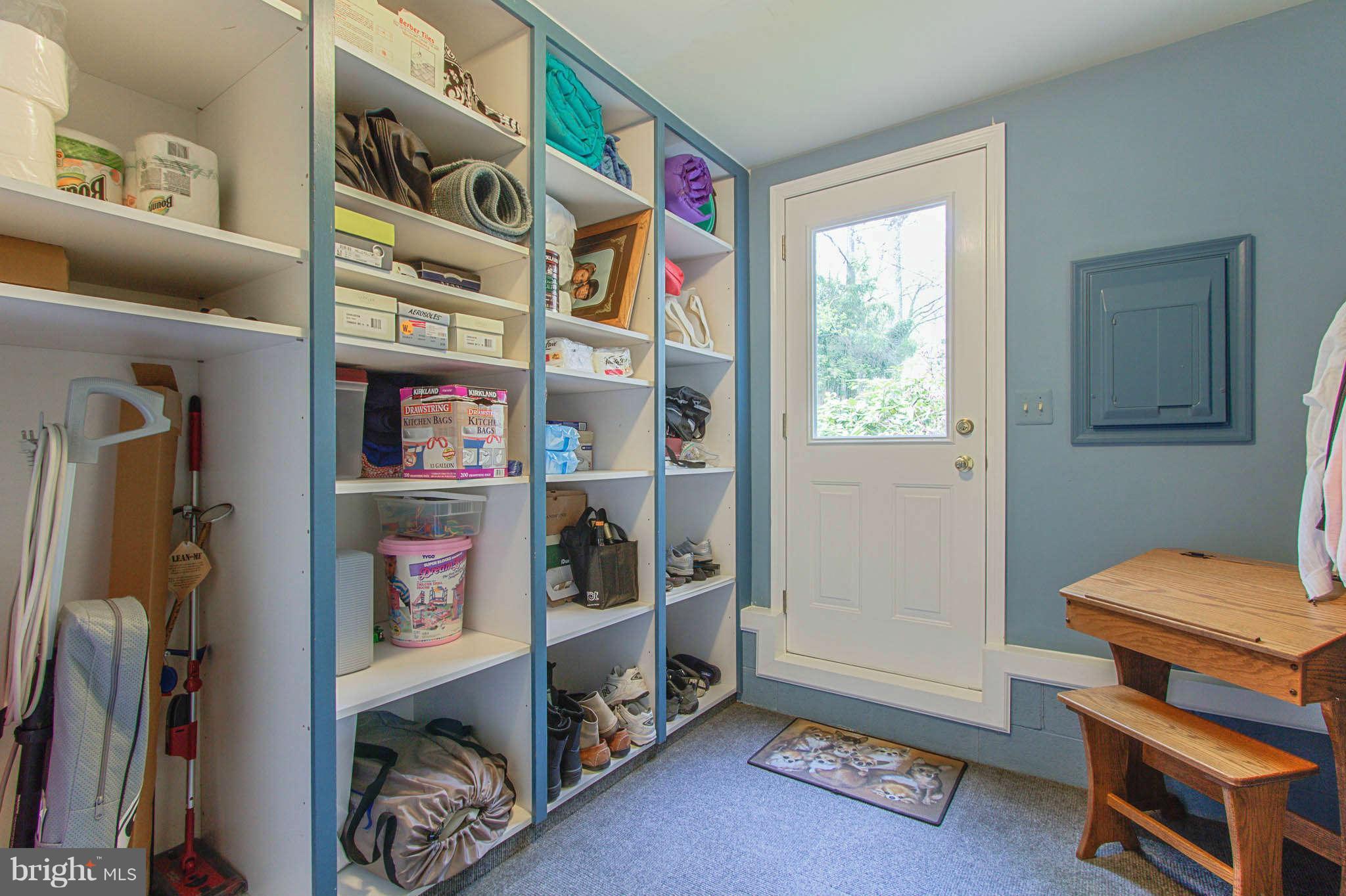 11905 Appling Valley Road Fairfax, VA 22030 - Photo 23 of 29 Interior (General)
