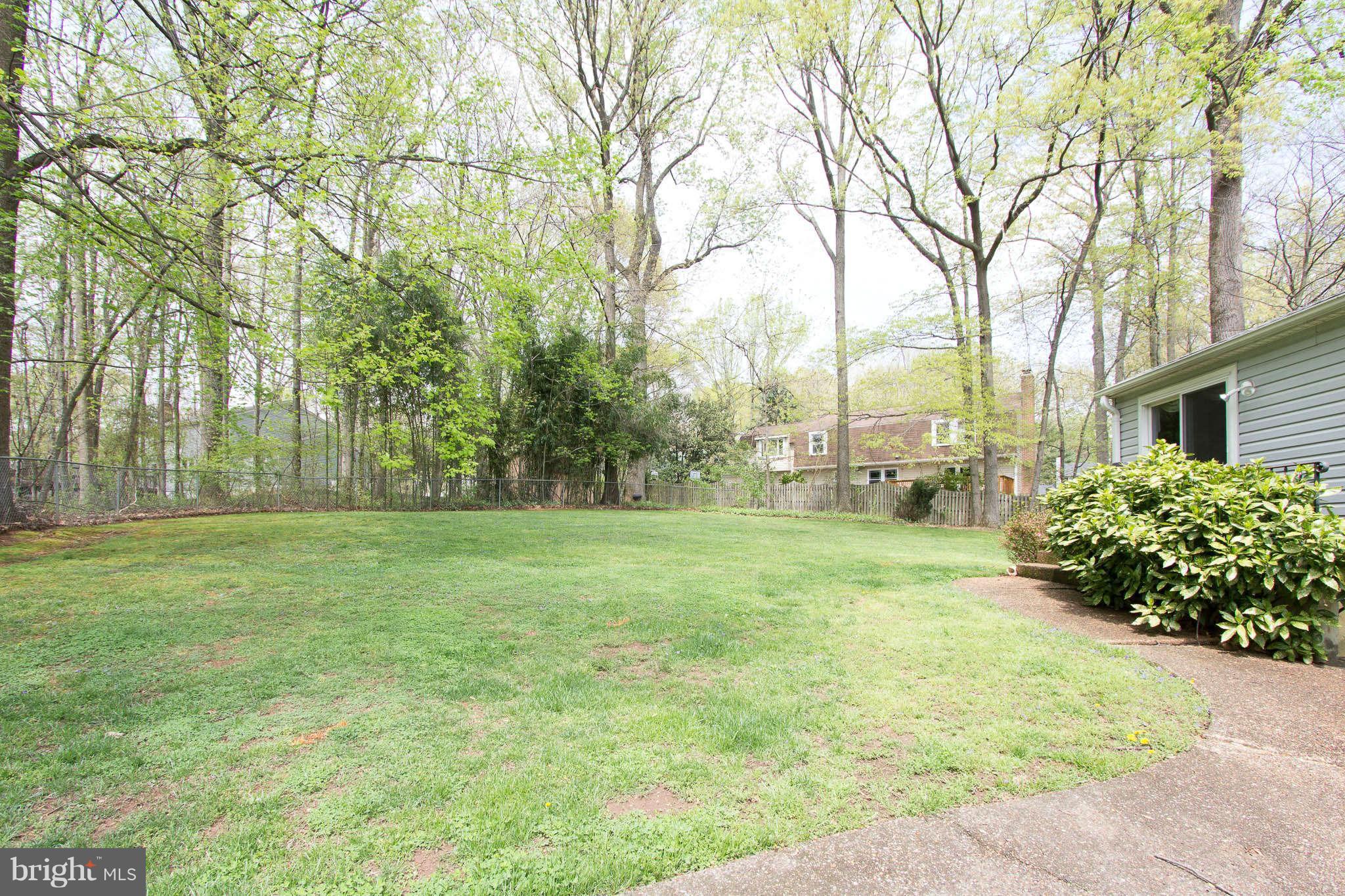 11905 Appling Valley Road Fairfax, VA 22030 - Photo 7 of 29 View
