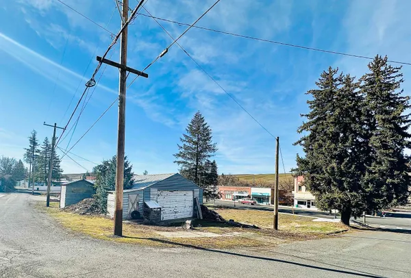 $140,000 | 501 South Whitman Avenue, Rosalia, WA 99170