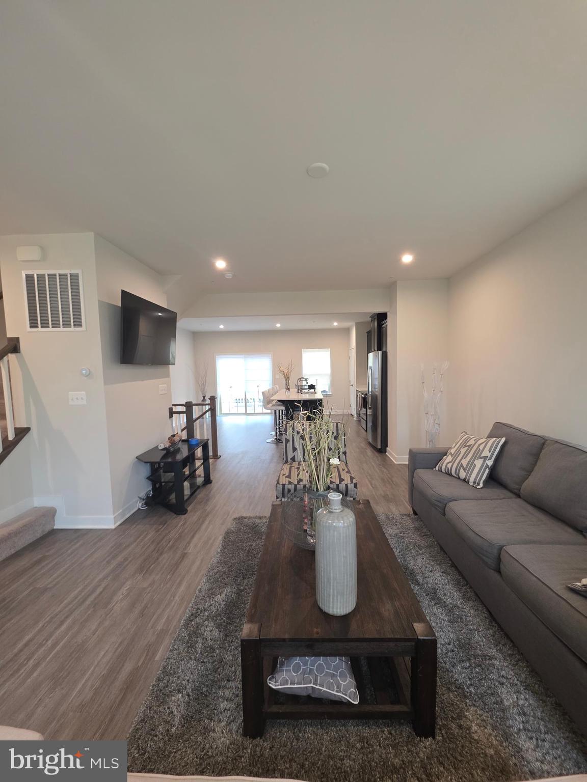 14510 Hunts Farm Road Brandywine, MD 20613 - Photo 16 of 74 a living room with furniture