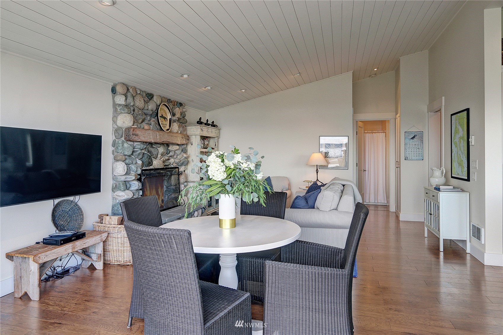159 Iverson Road Camano Island, WA 98282 - Photo 18 of 32 Gallery Image 18