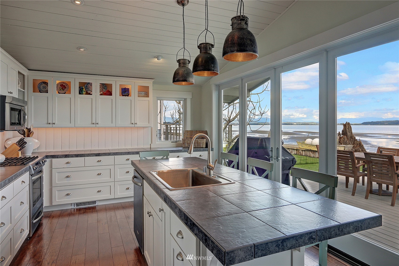 159 Iverson Road Camano Island, WA 98282 - Photo 19 of 32 Gallery Image 19