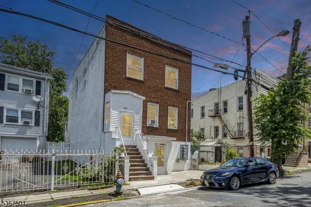 a car parked in front of a building