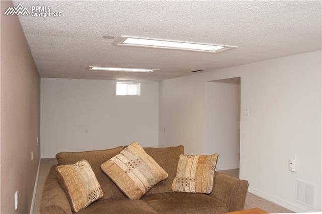 2004 Winston Road Colorado Springs, CO 80909 - Photo 6 of 16