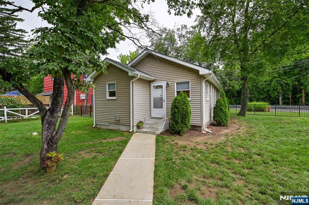 87 Doty Road Oakland, NJ 07436 - Photo 17 of 21