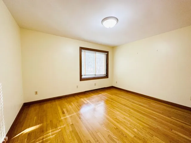 $4,500 | 5 Crest Drive West, Dover, MA 02030