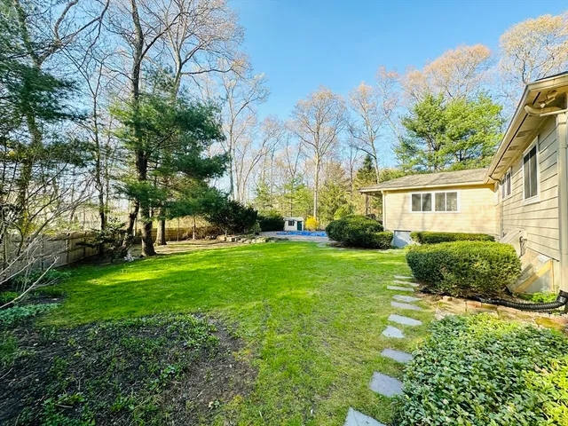 $4,500 | 5 Crest Drive West, Dover, MA 02030