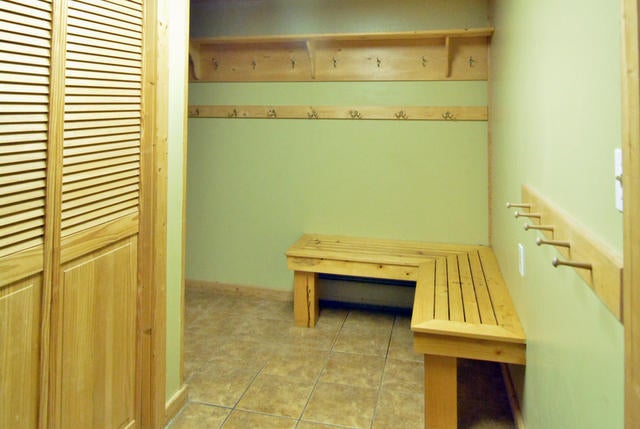 11398 Kings Point Road Alanson, MI 49706 - Photo 17 of 28 Gallery Image 17