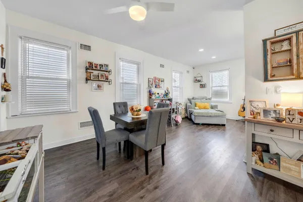 $3,300 | 632 Chase Avenue, Unit 2, Lyndhurst, NJ 07071