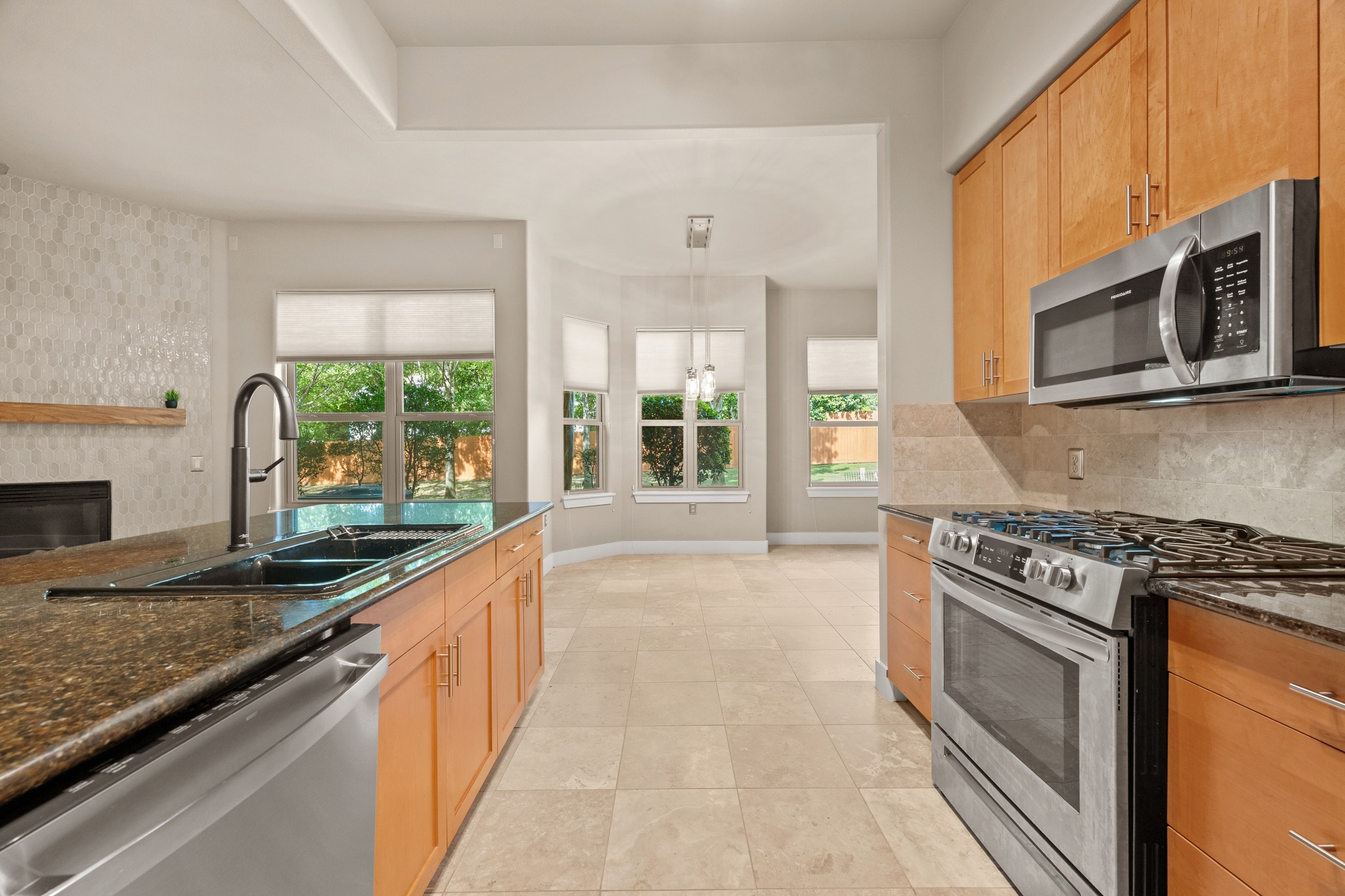 2216 Thornton Road, Unit 210 Austin, TX 78704 - Photo 9 of 27