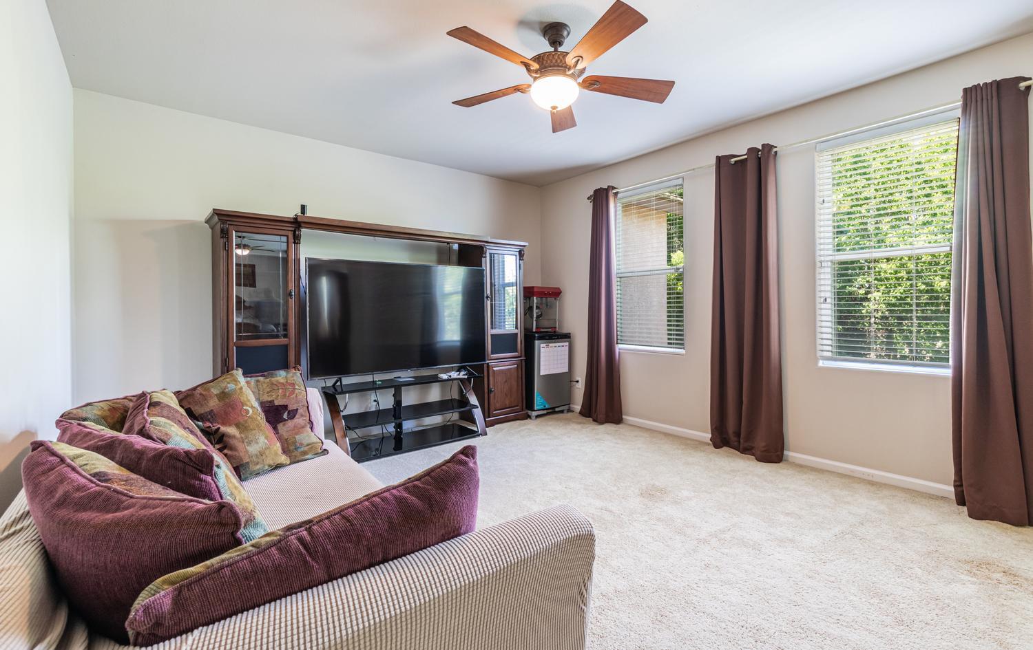 4683 North Arrow Ridge Way Clovis, CA 93619 - Photo 37 of 72 Gallery Image 37