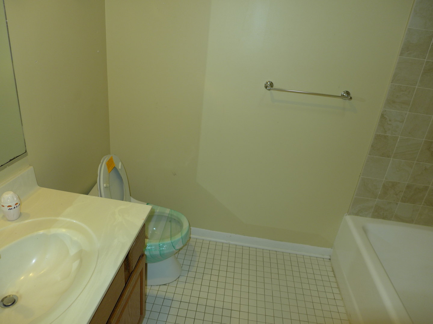 812 Maple Lane Wheeling, IL 60090 - Photo 8 of 13