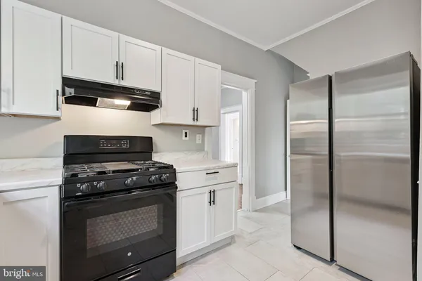 $1,025,000 | 2417 Washington Boulevard, Arlington, VA 22201