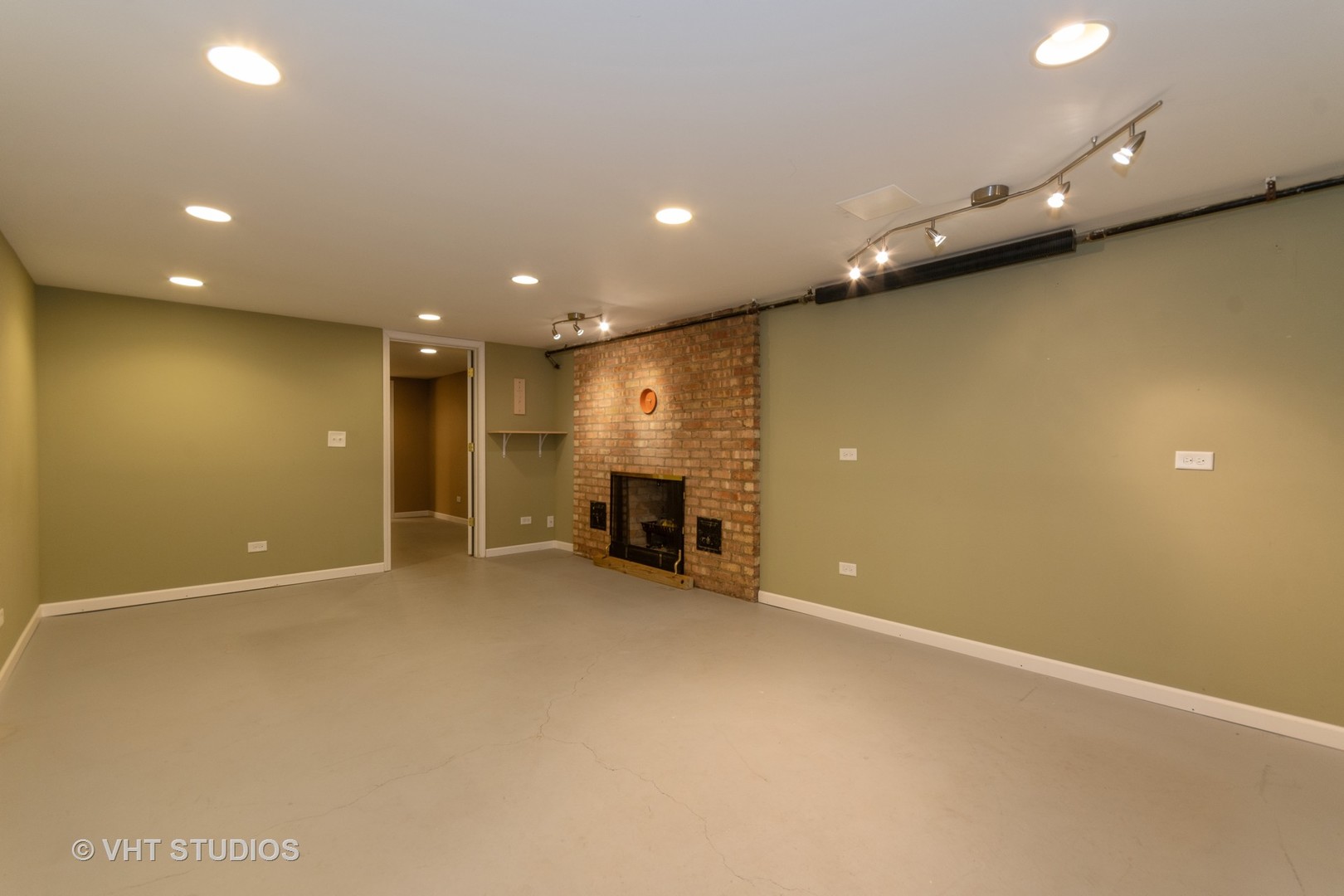 410 Prairie Avenue Naperville, IL 60540 - Photo 18 of 22