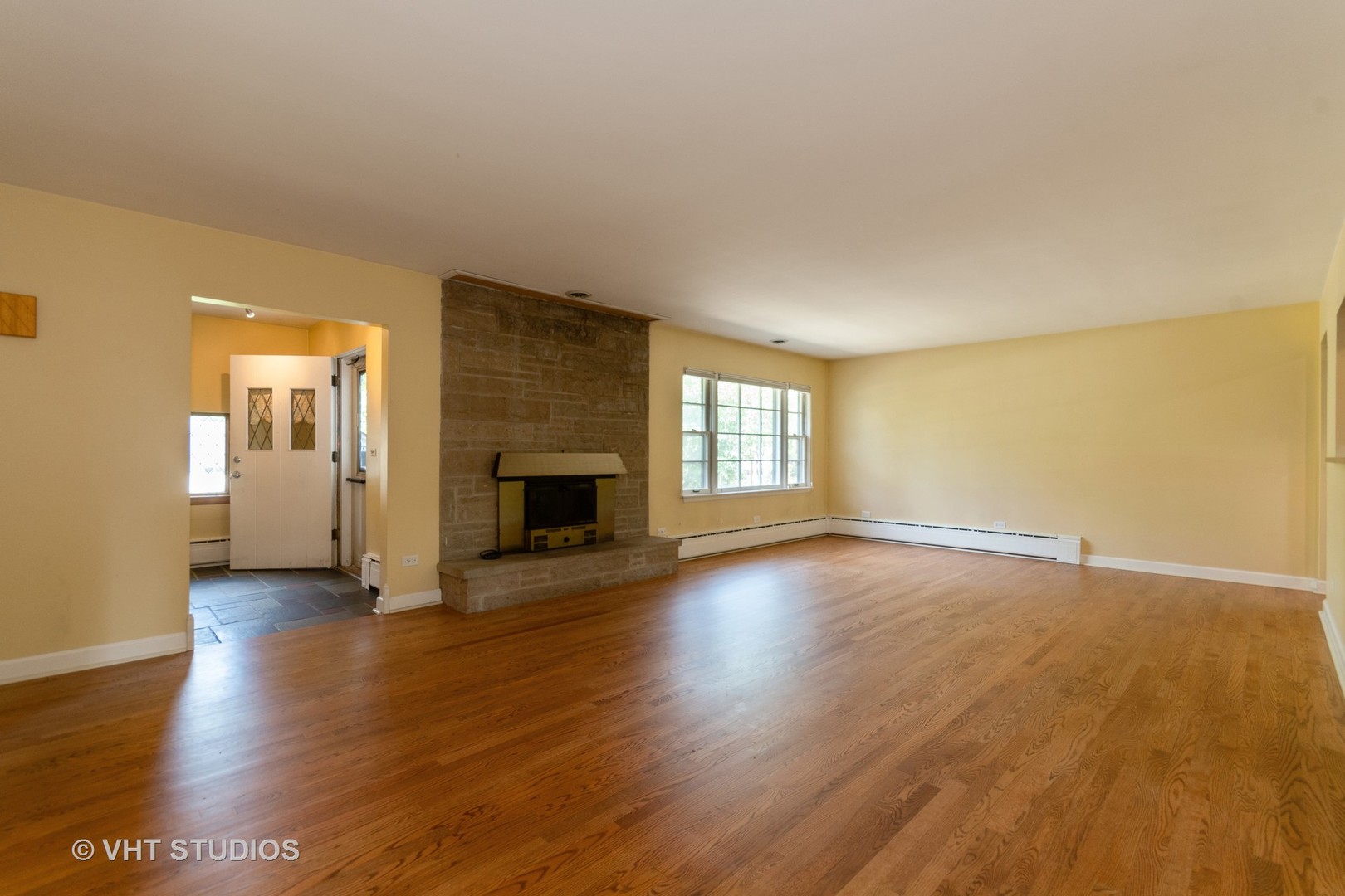 410 Prairie Avenue Naperville, IL 60540 - Photo 5 of 22