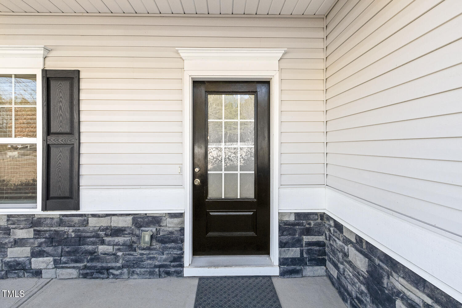 192 Springhill Lane Garner, NC 27529 - Photo 4 of 43 a view of front door