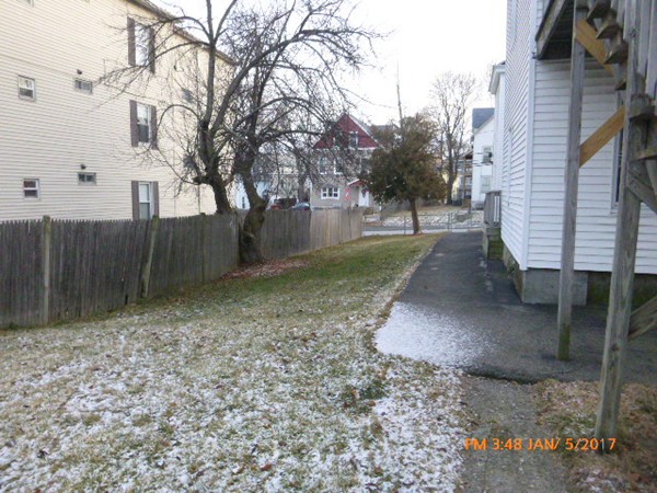 18 Whipple Street Worcester, MA 01607 - Photo 4 of 17 Gallery Image 4