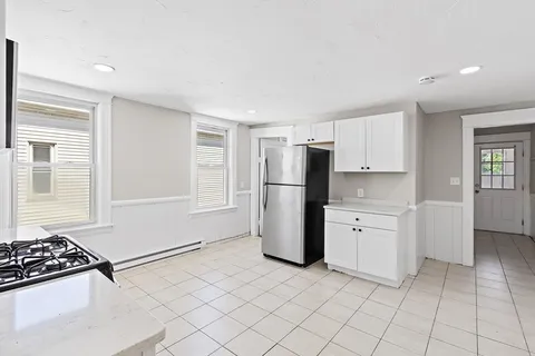 $820,000 | 19-21 Henchman Street, Worcester, MA 01605