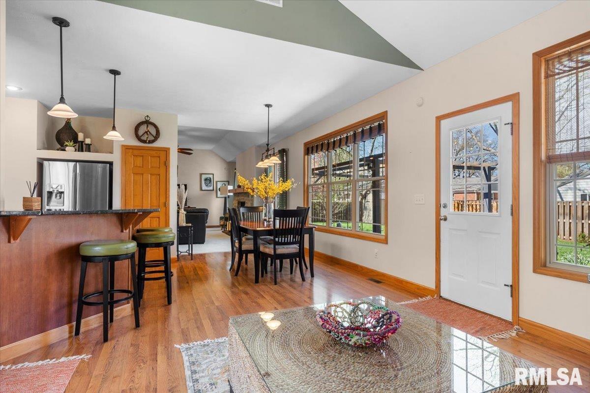 2211 Wydown Avenue Springfield, IL 62704 - Photo 15 of 48