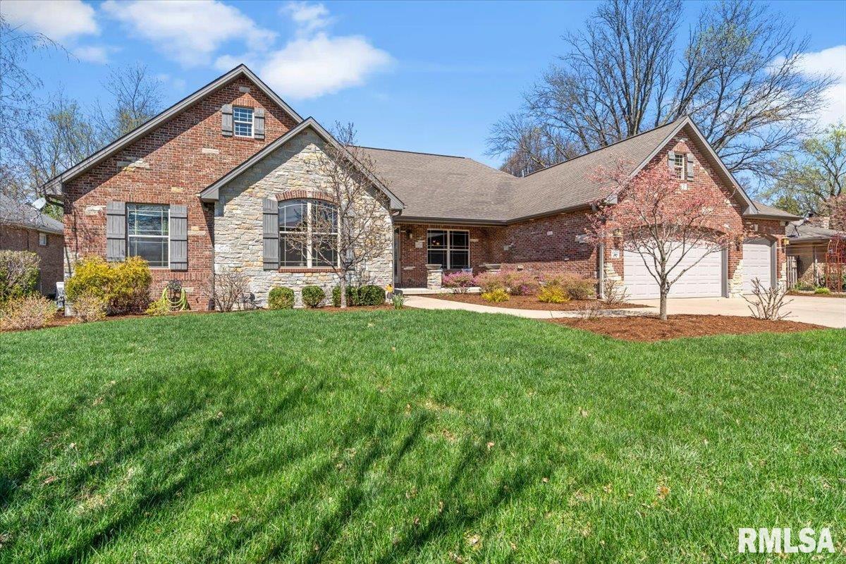 2211 Wydown Avenue Springfield, IL 62704 - Photo 2 of 48