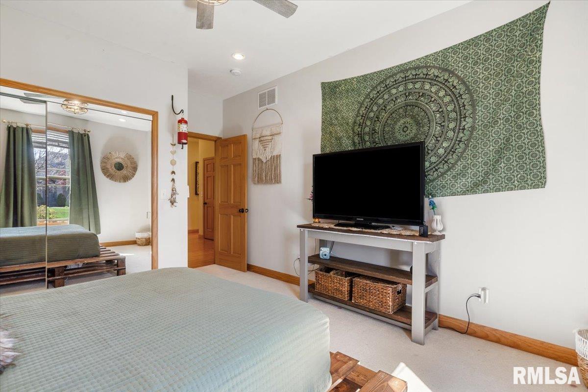 2211 Wydown Avenue Springfield, IL 62704 - Photo 33 of 48