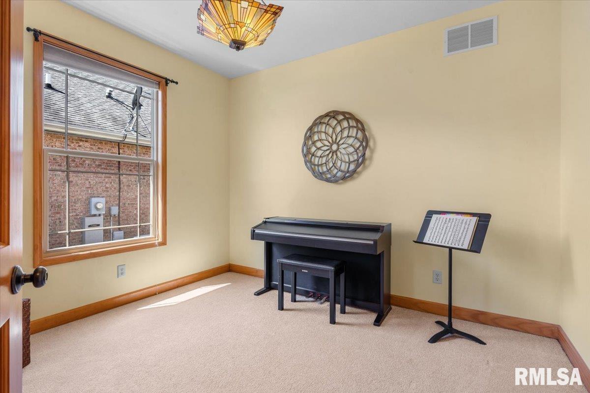 2211 Wydown Avenue Springfield, IL 62704 - Photo 34 of 48