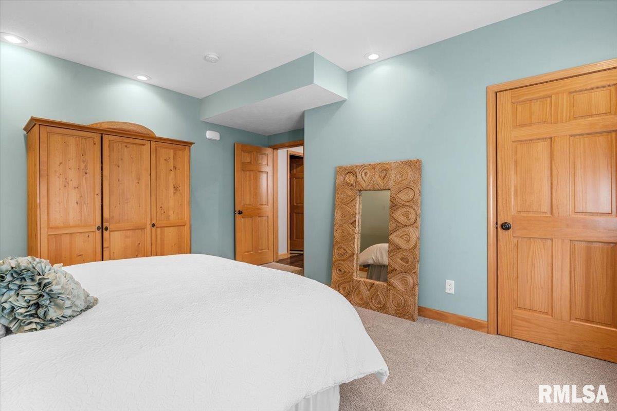 2211 Wydown Avenue Springfield, IL 62704 - Photo 36 of 48