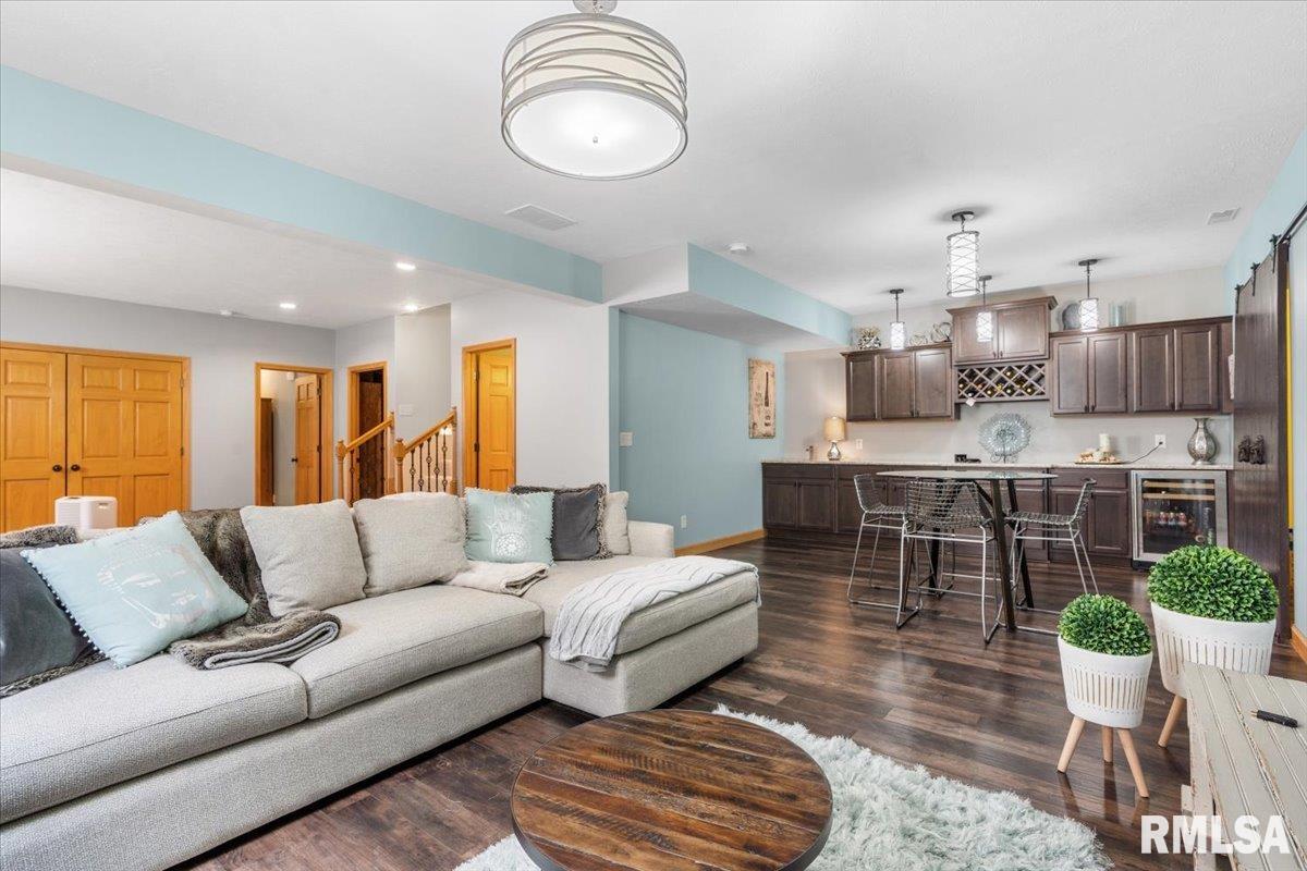 2211 Wydown Avenue Springfield, IL 62704 - Photo 39 of 48