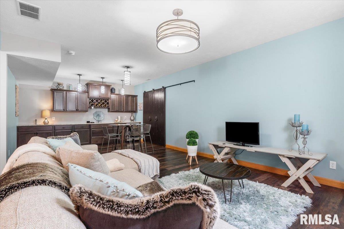 2211 Wydown Avenue Springfield, IL 62704 - Photo 40 of 48