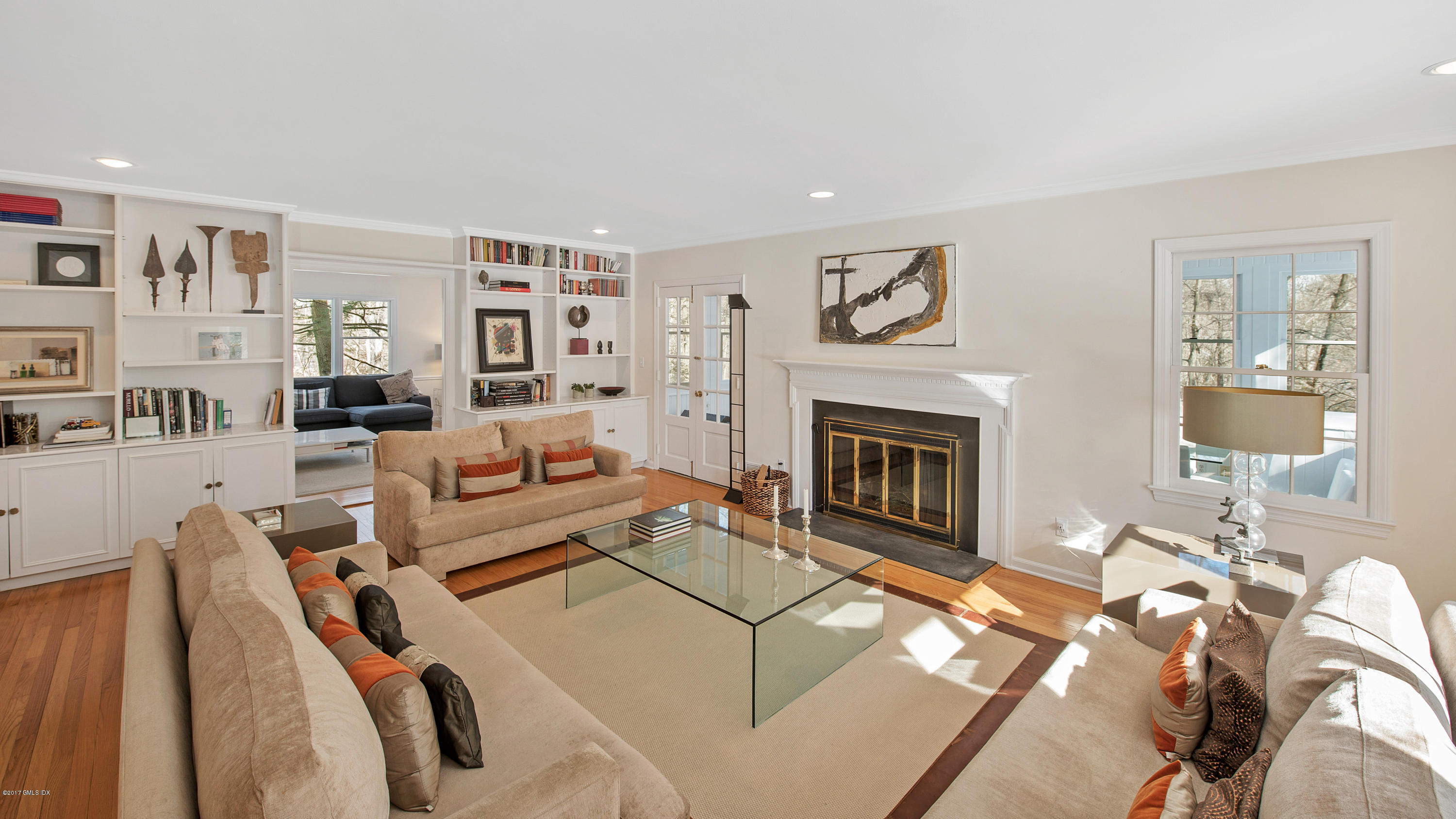 109 Dingletown Road Greenwich, CT 06830 - Photo 9 of 27 Living room