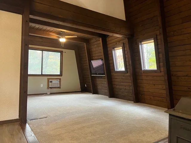 $3,500 | 888 Salem Street, Groveland, MA 01834