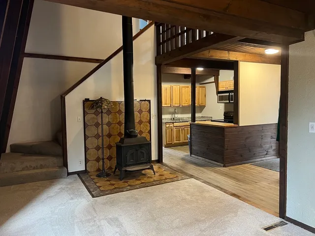 $3,500 | 888 Salem Street, Groveland, MA 01834