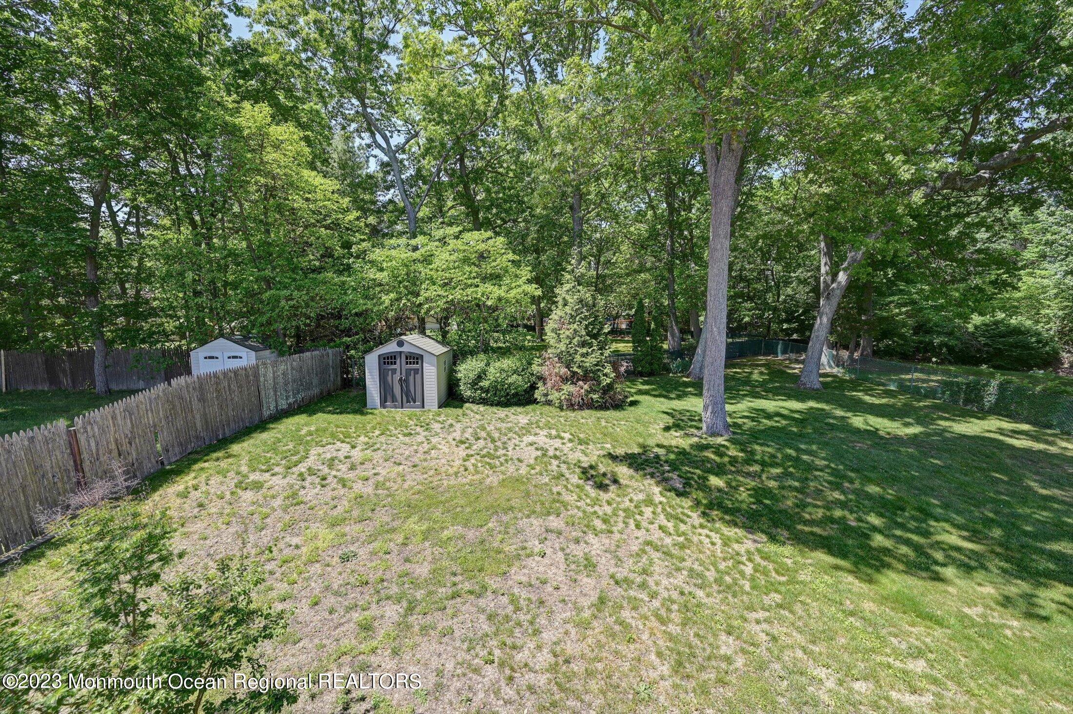 10 Iris Drive Jackson, NJ 08527 - Photo 34 of 39 32-38116885