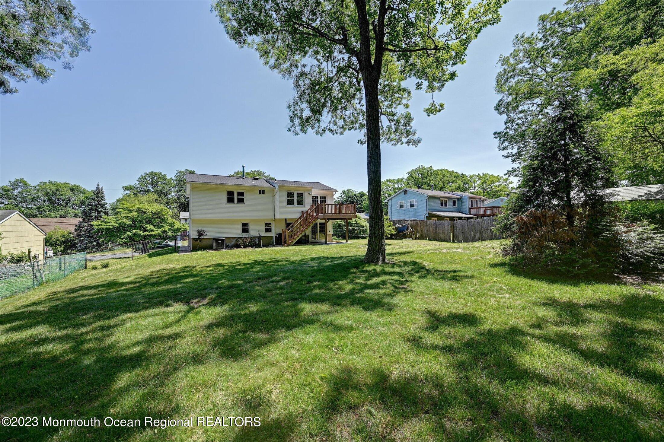 10 Iris Drive Jackson, NJ 08527 - Photo 4 of 39 36-38116960