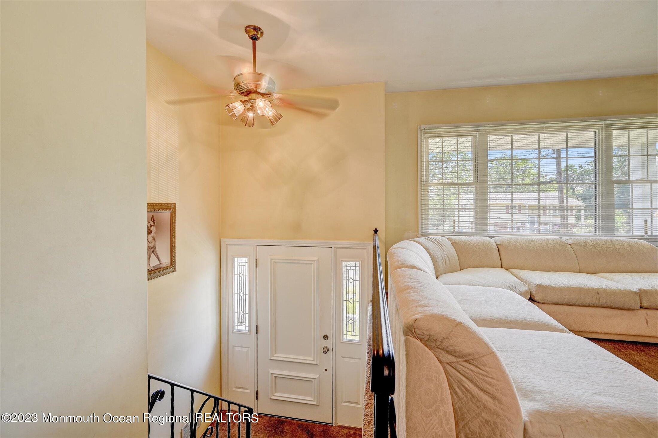 10 Iris Drive Jackson, NJ 08527 - Photo 6 of 39 04-38116409