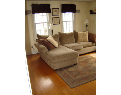 10 Harwich Street Worcester, MA 01607 - Photo 4 of 14 Gallery Image 4