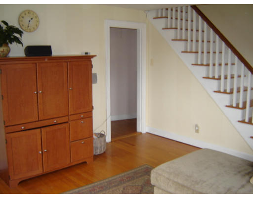 10 Harwich Street Worcester, MA 01607 - Photo 5 of 14 Gallery Image 5