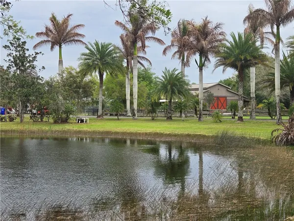 $1,100,000 | 14450 111th Street, Fellsmere, FL 32948