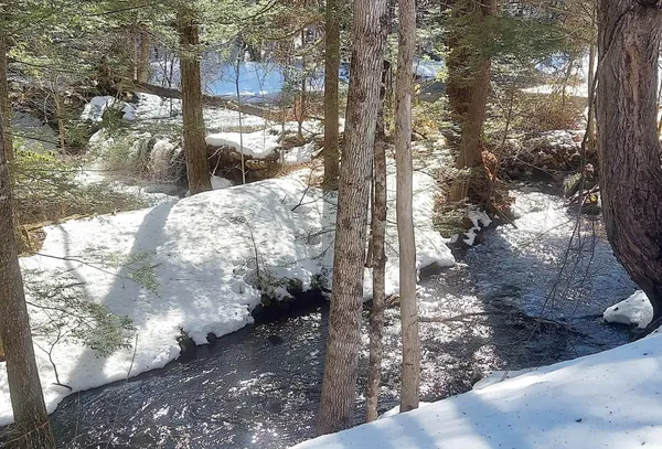 $349,900 | 374 Burton Highway, Wilton, NH 03086