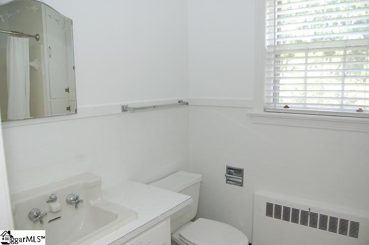 1138 Springdale Road Anderson, SC 29621 - Photo 22 of 35