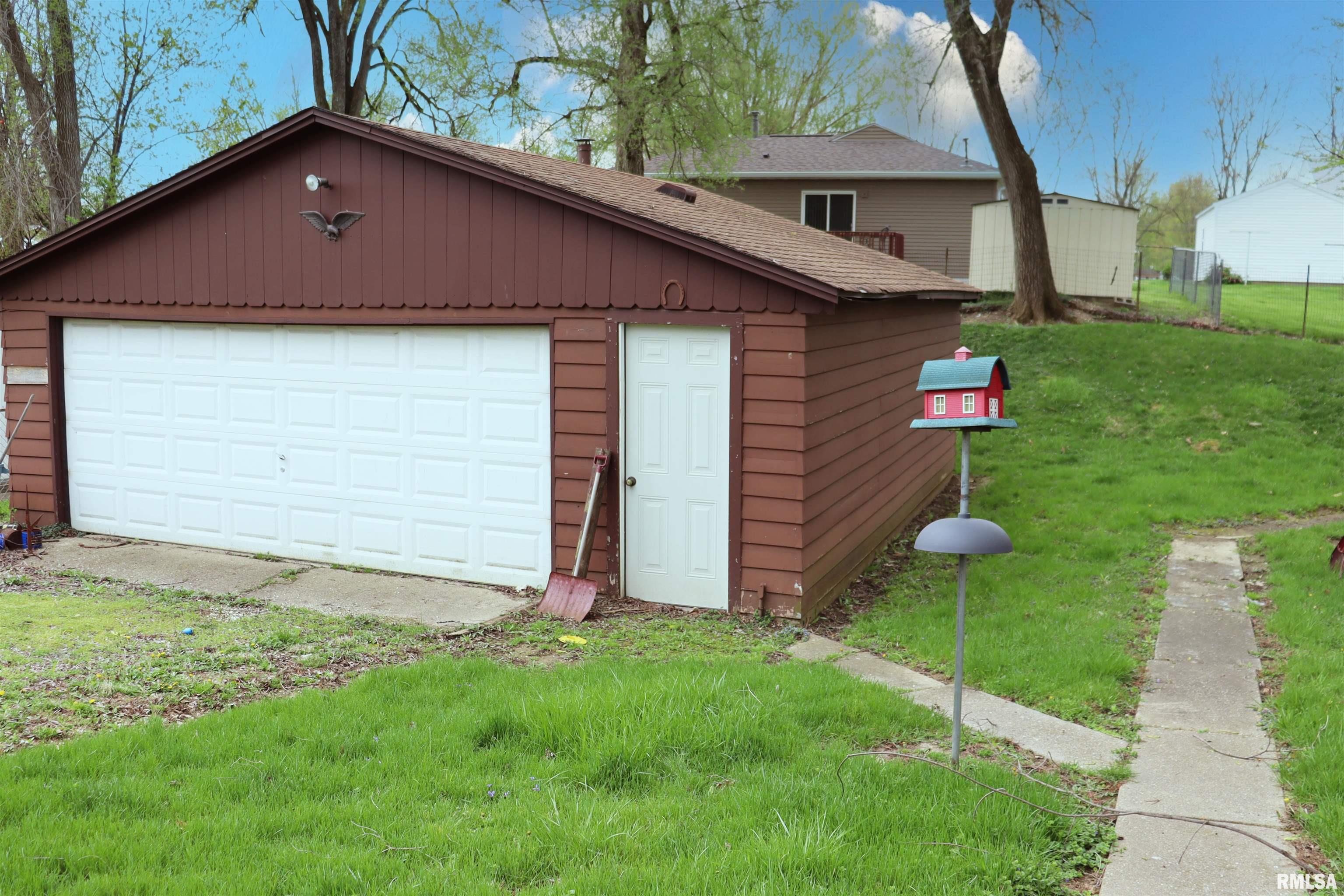 5210 West Monroe Road Peoria, IL 61607 - Photo 4 of 21 Gallery Image 4