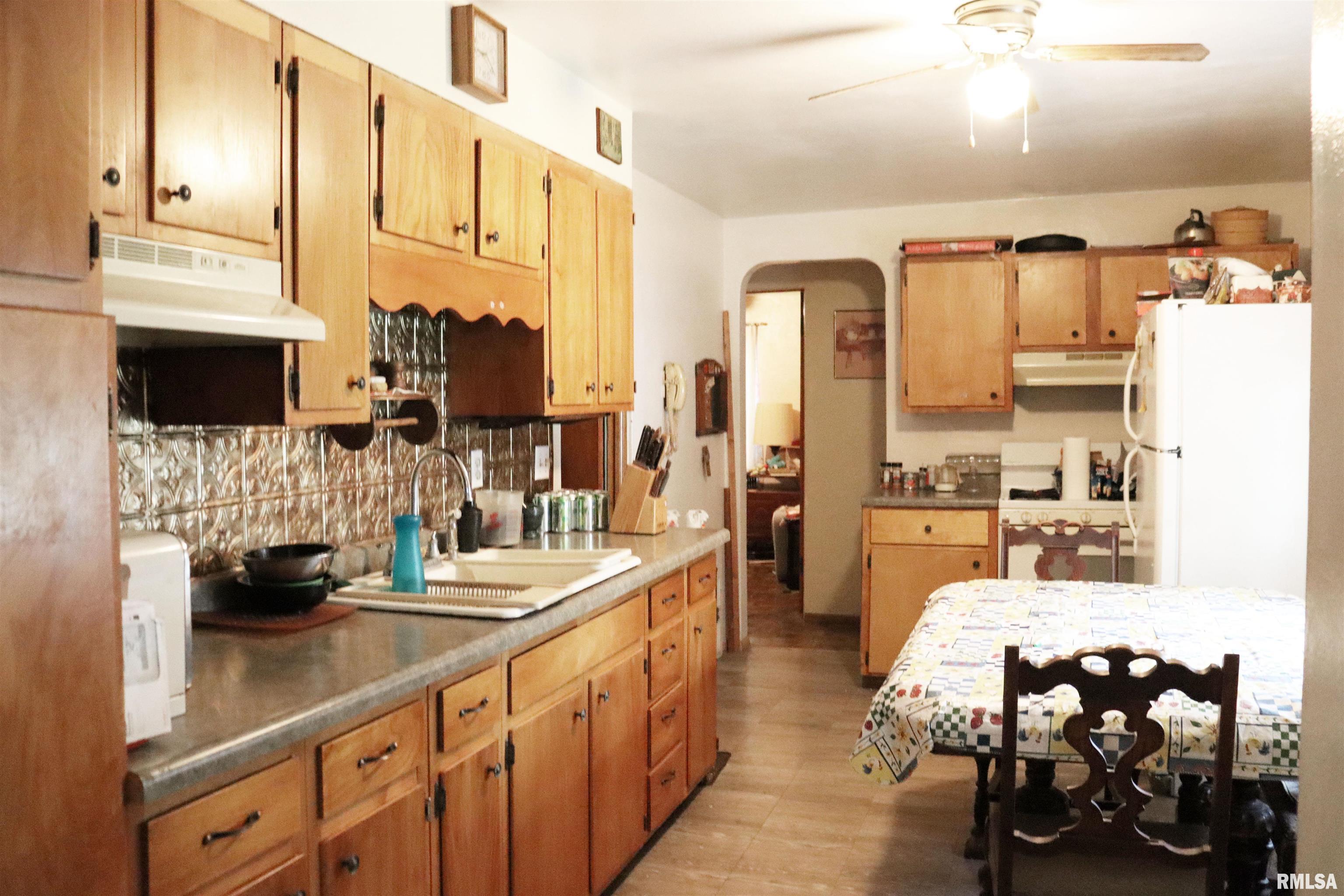 5210 West Monroe Road Peoria, IL 61607 - Photo 5 of 21 Gallery Image 5