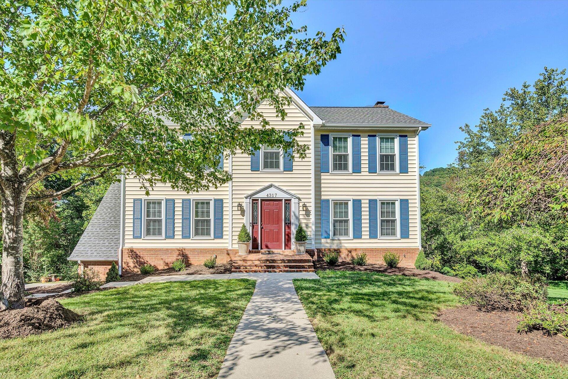 4317 Rte 2054 Roanoke, VA 24018 - Photo 1 of 47 Front_4317_Fox Chase Ct