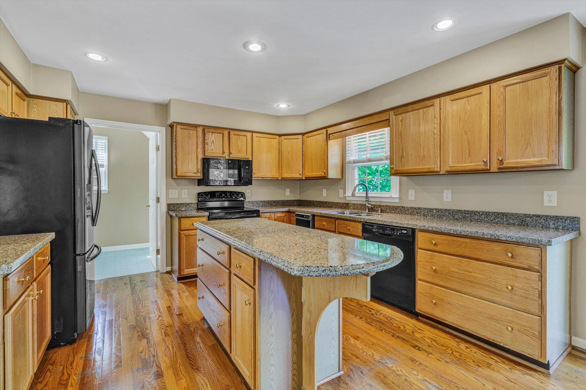 4317 Rte 2054 Roanoke, VA 24018 - Photo 14 of 47 Kitchen-1_4317_Fox Chase Ct