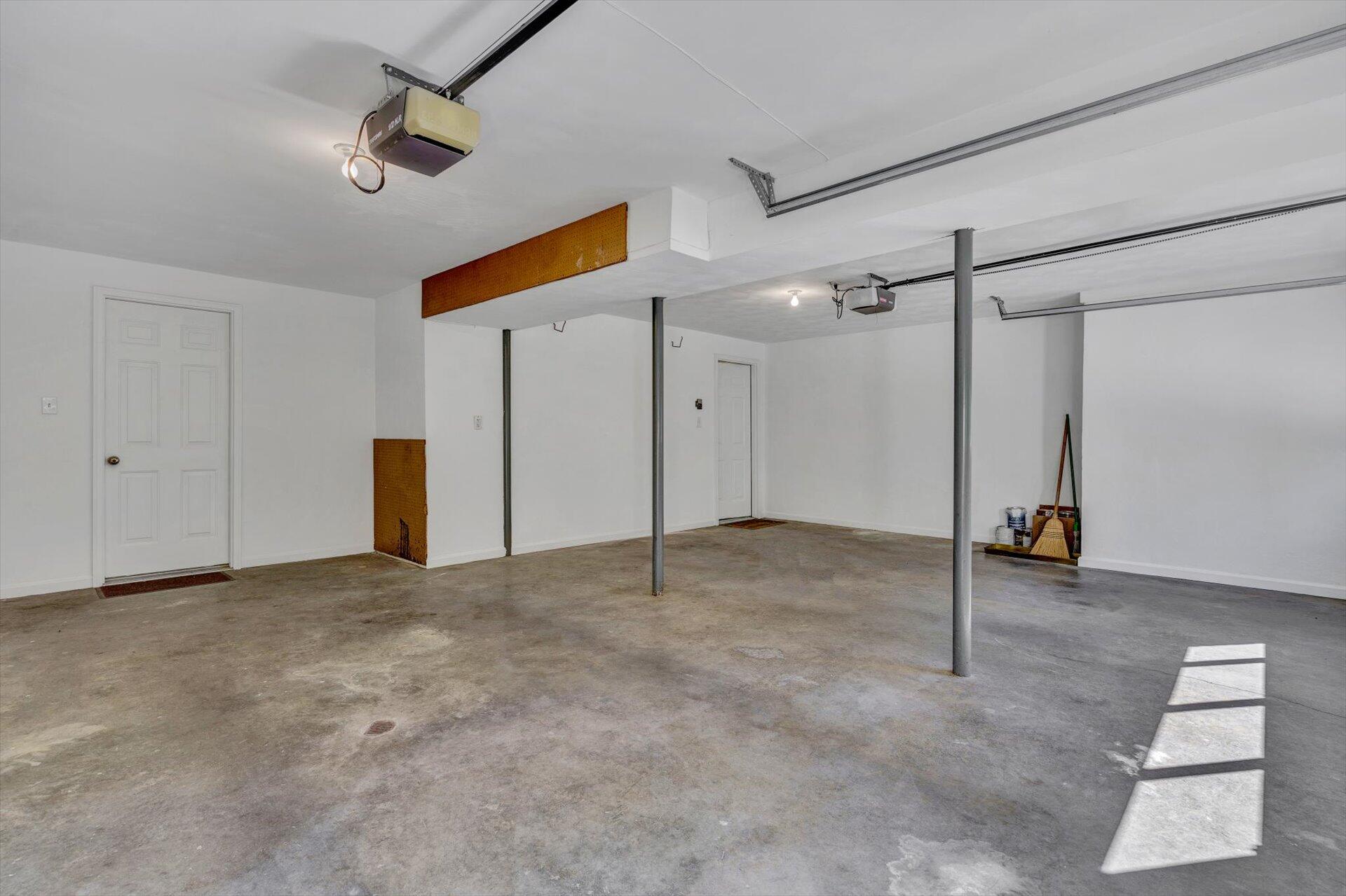 4317 Rte 2054 Roanoke, VA 24018 - Photo 42 of 47 Garage-2_4317_Fox Chase Ct