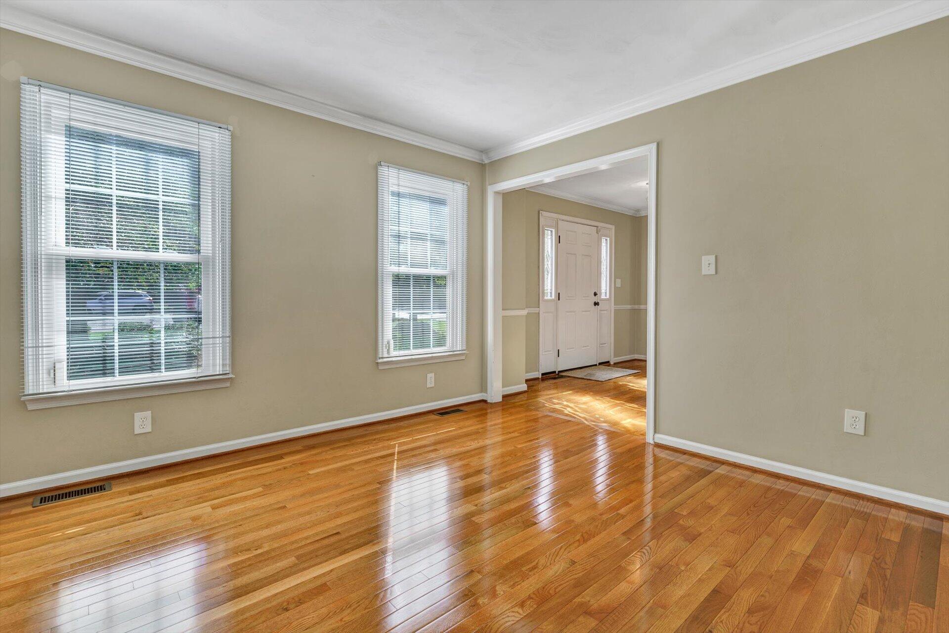 4317 Rte 2054 Roanoke, VA 24018 - Photo 6 of 47 Living_Room-2_4317_Fox Chase Ct
