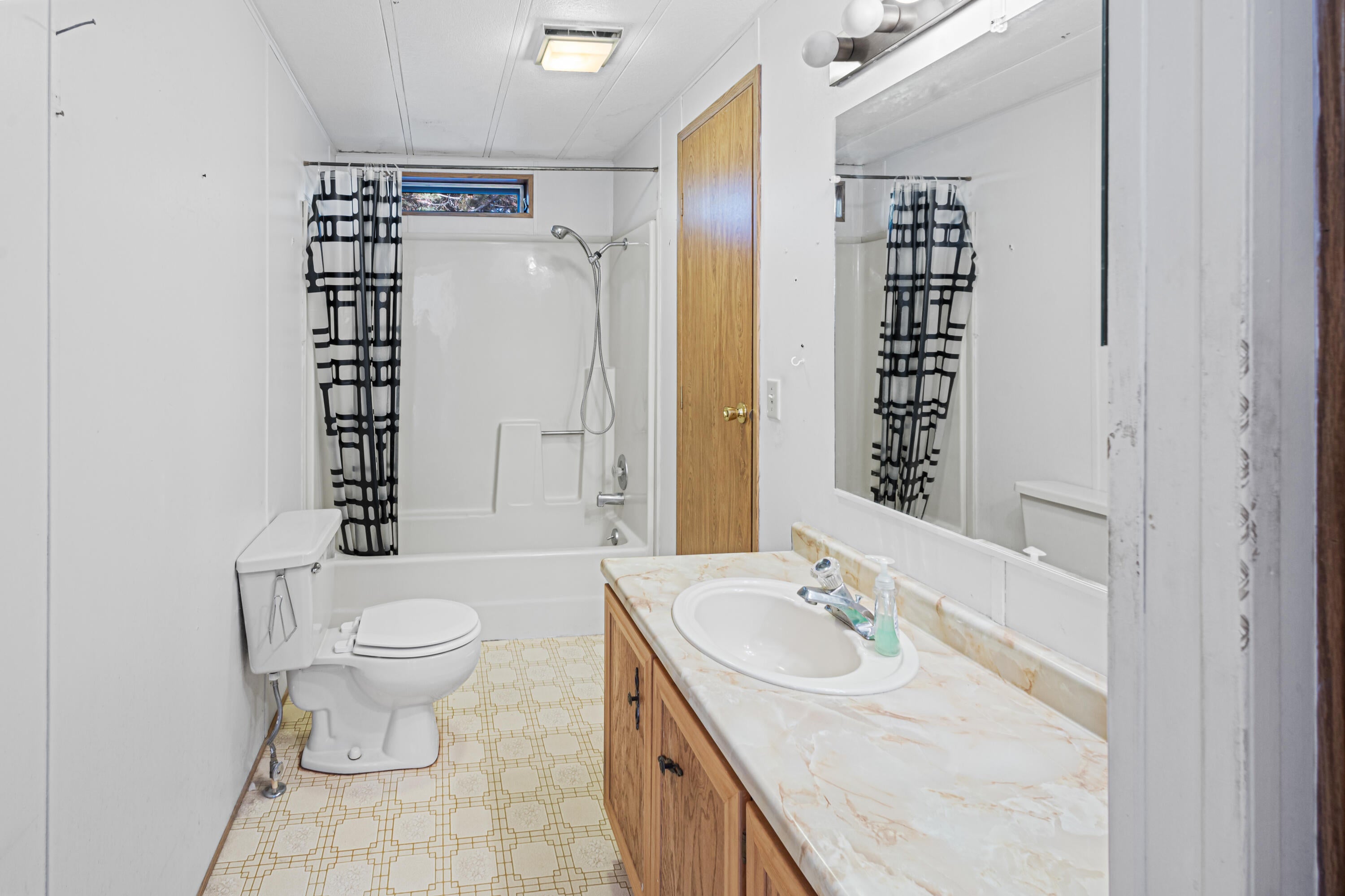 60901 Brosterhous Road, Unit 748 Bend, OR 97702 - Photo 19 of 23 Brosterhous_41