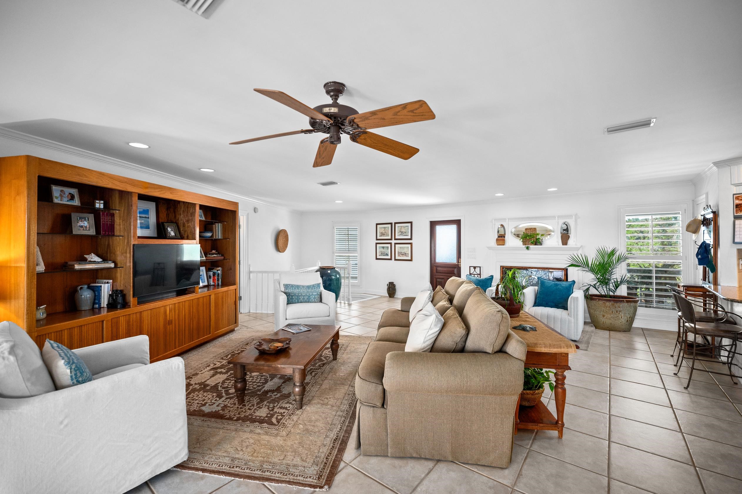 31304 River Road Orange Beach, AL 36561 - Photo 19 of 78 Living Room