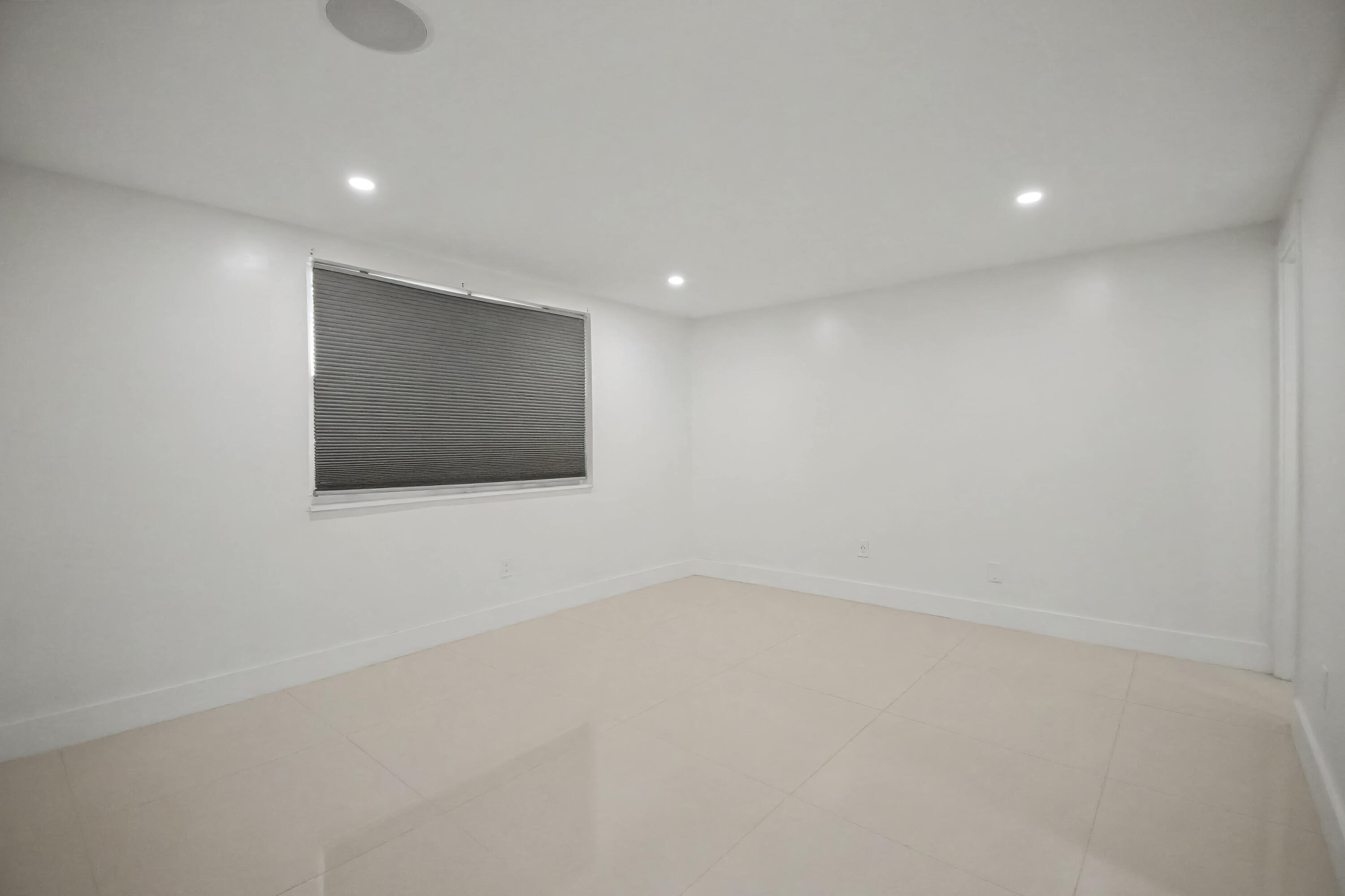 10110 Boca Entrada Boulevard, Unit 305 Boca Raton, FL 33428 - Photo 11 of 15 D61C5766-1FB9-441C-8819-1732DBD7FB68