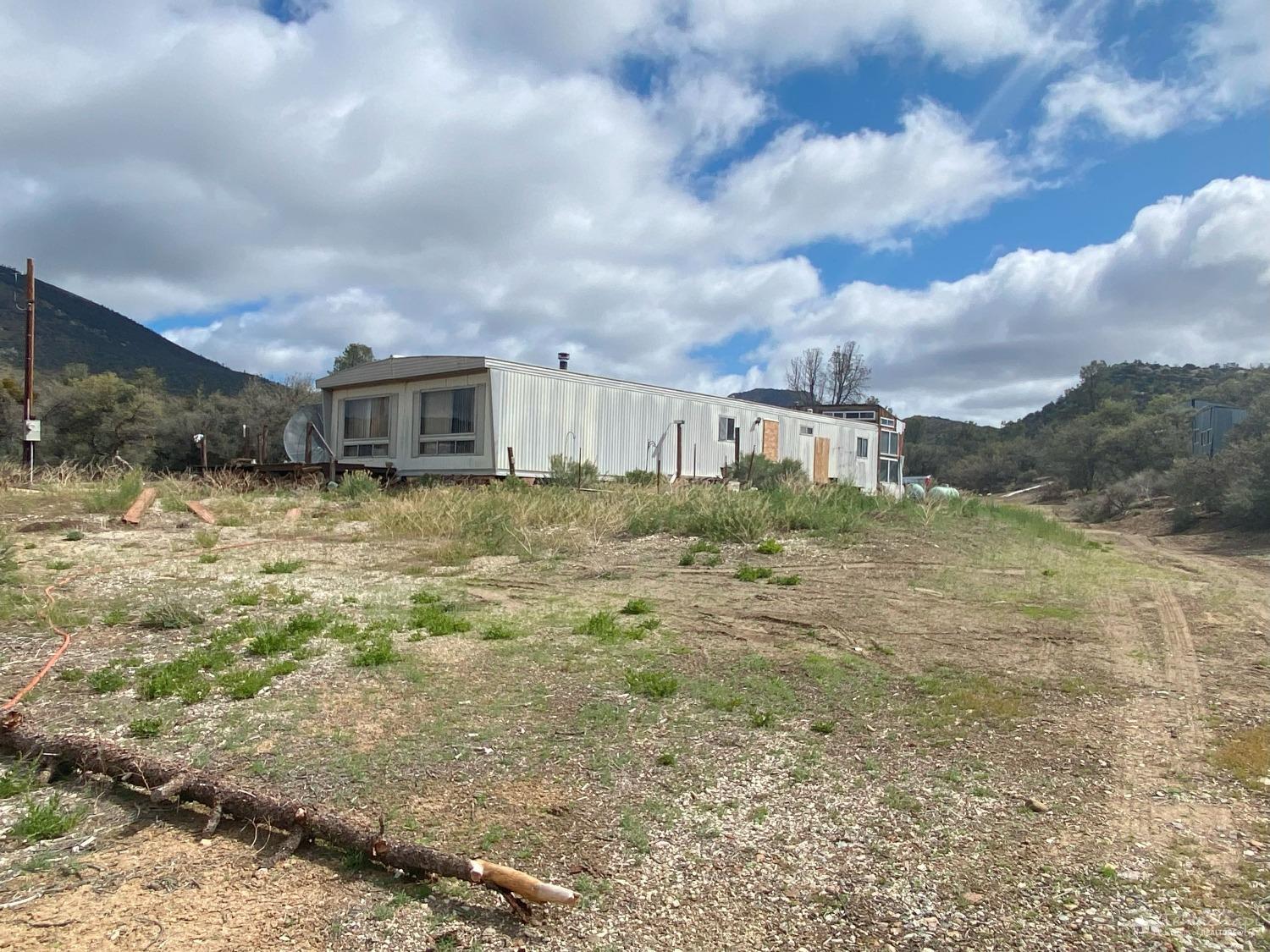 25605 Sand Canyon Road Tehachapi, CA 93561 - Photo 2 of 16 Gallery Image 2